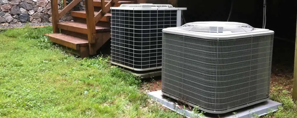 Heat pump installation and service units outside a home in Arlington, TX